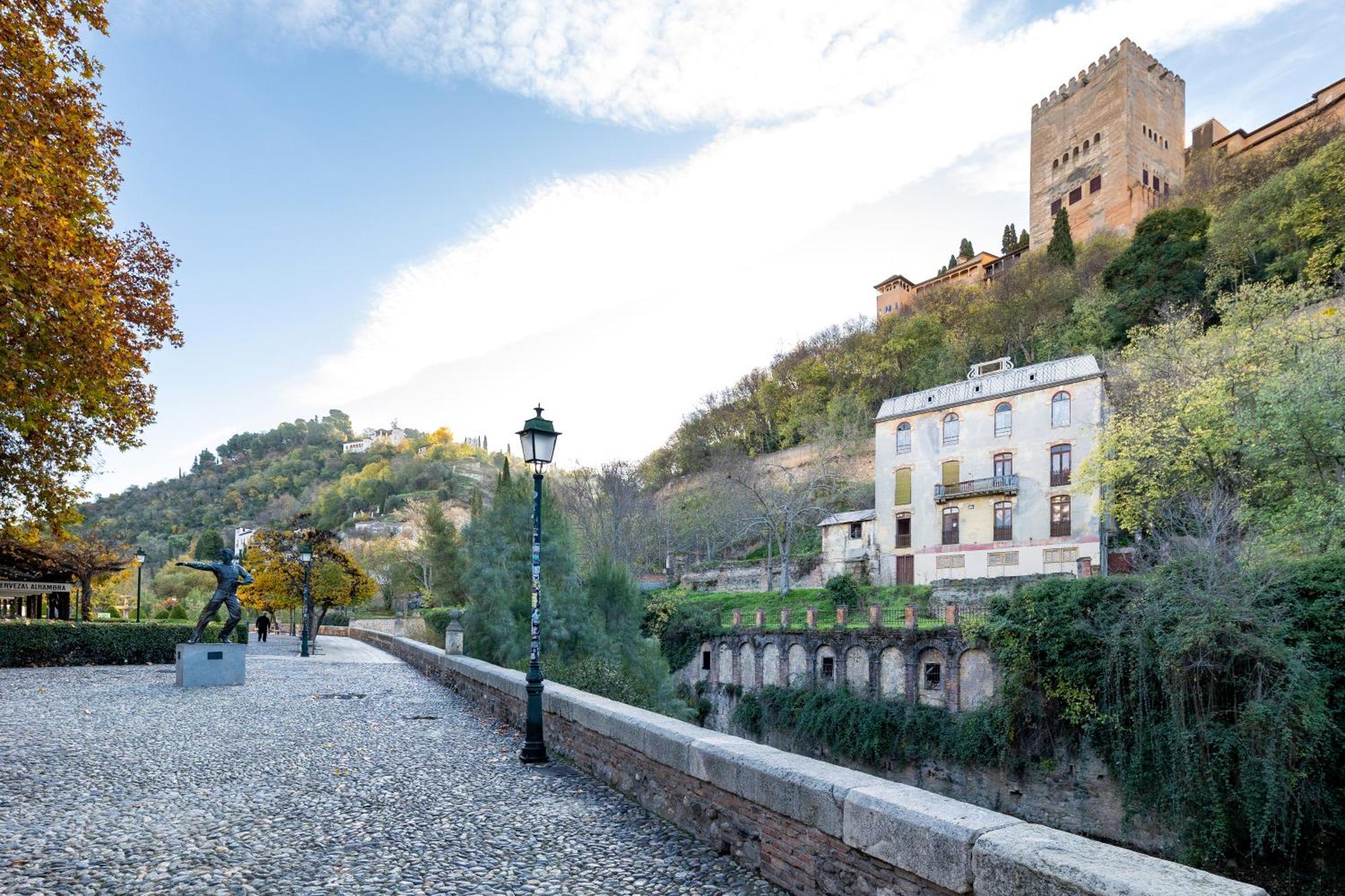 Frente A La Alhambra Apartment Granada Exterior foto